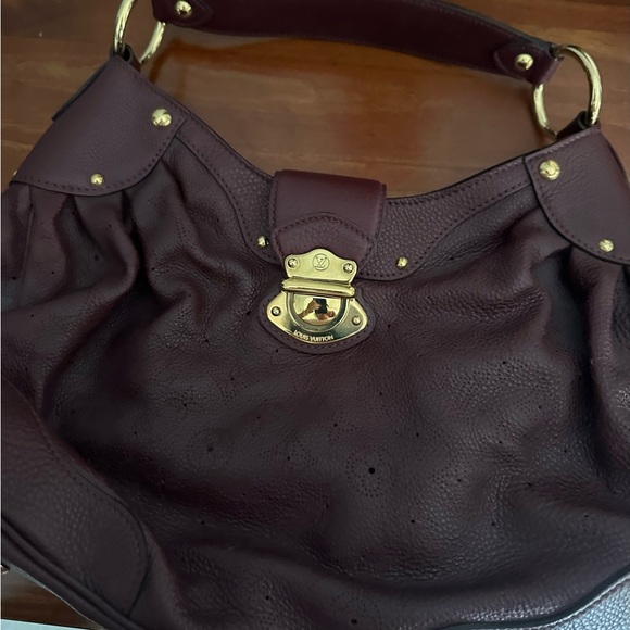 Authentic Louis Vuitton purse - Picture 2 of 4